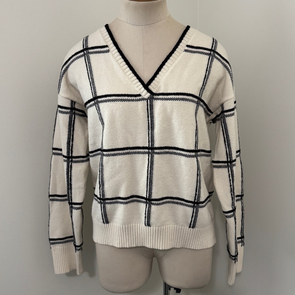 Anthropologie Moth Large Windowpane V-Neck Sweater ~ Preppy Academia Classic